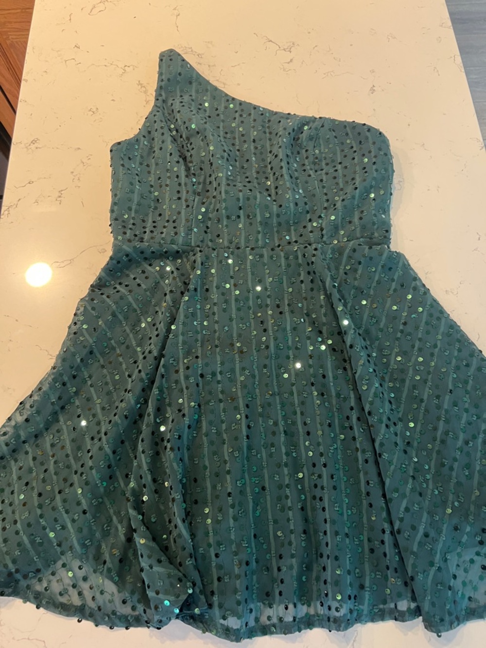 Green Sequin One-Shoulder Party Dress
